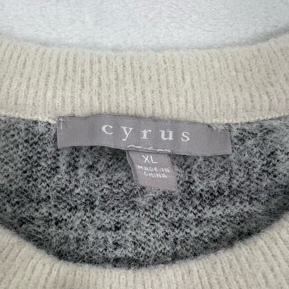 Cyrus Plaid Sweater Top Size XL - Picture 6 of 7